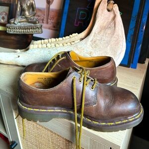 Vintage 70s Dr. Martens Brown Leather Oxfords